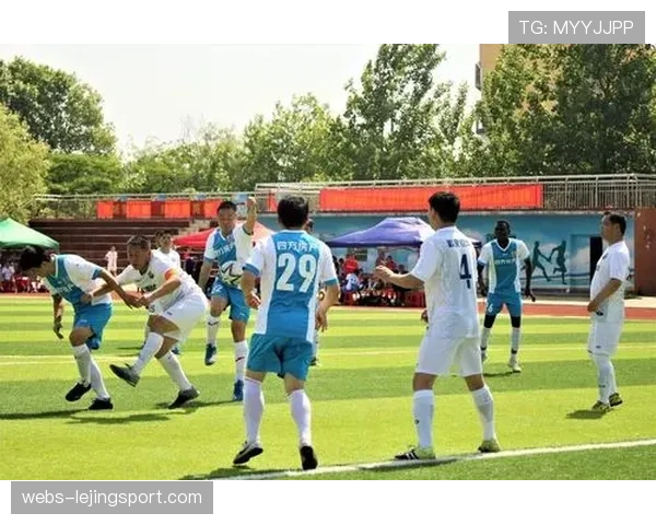 合肥城市足球联赛第三轮吸引数万观众，草根足球热度攀升